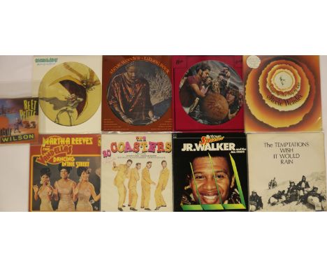 CLASSIC SOUL/DISCO - Shakin' collection of 26 x LPs and 18 x 12" with picture discs included. Artists/titles include Rufus & 