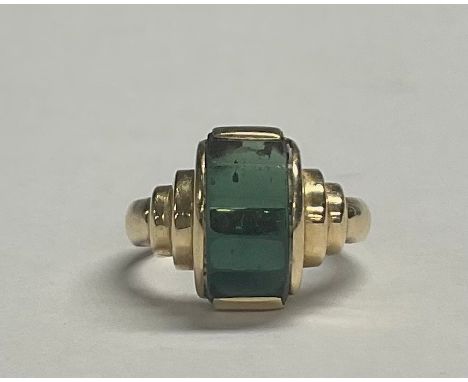 A 9ct gold ring, Art Deco style, set with a green glass stone, size M, 5.5g 