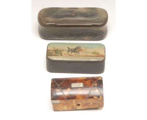 An 18th century rounded rectangular horn snuff box, hinged cover, 10cm wide; a 19th century papier mâché rounded rectangular 