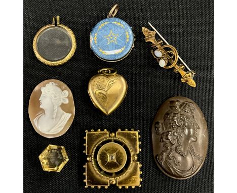Jewellery - an opal brooch, rope and bar mount, 15ct gold.  Chester marks.  Rolled gold heart locket.  Oval cameos.  Guilloch