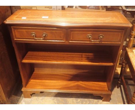 Oak hallway side table with inlaid stringng, two drawers and one under shelf, L: 90 cm