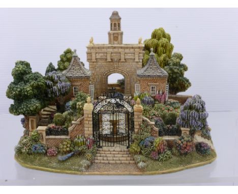 Lilliput Lane 'The Millenium Gate', limited edition 1003 with original certificate.
