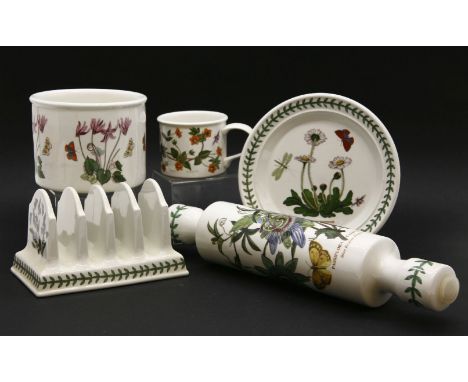 A large quantity of Portmeirion 'the Botanic Garden' pattern ceramics, to include plates, mugs and tea pot, bowls, shell shap