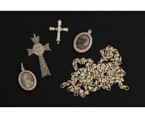 Ivory jewellery: chains, 2 crucifixes and 2 oval portrait lockets