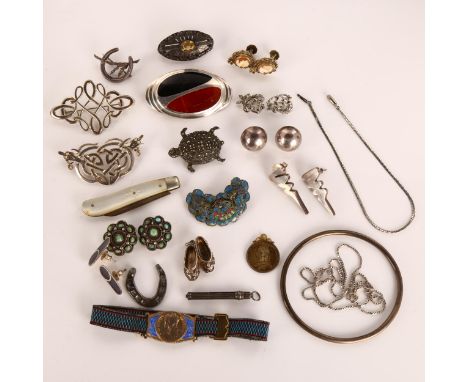 Various silver jewellery, including Orkney brooches, mother-of-pearl fruit knife, modernist earrings etcLot sold as seen unle