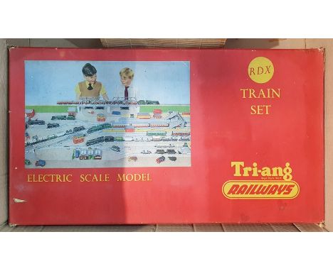 Triang RDX electric scale model train set (boxed) and a quantity other Triang '00' gauge accessories including a porter's roo