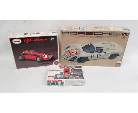 Assorted model kit cars to include Tamiya, Porsche 910, Carrera 10, 1:12 identical scale and two further, all boxed (3) Condi