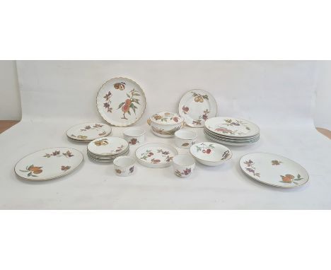 Quantity Royal Worcester 'Evesham' pattern oven to tableware to include flan dishes and covered casserole 