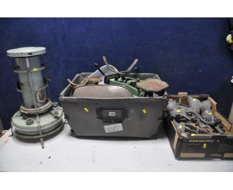 A COLLECTION OF VINTAGE SCALES all unbranded along with a tray of vintage food grinders/juicers and Alladin blue flame heater