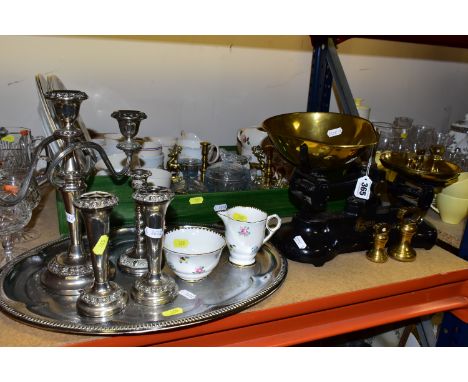 ONE BOX OF METALWARE AND CERAMICS, to include a set of Librasco kitchen scales with two brass pans and a full set of weights,