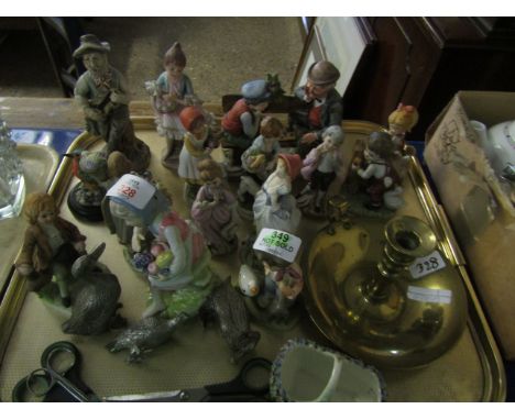 TRAY CONTAINING MIXED ORNAMENTS, BRASS CHAMBER STICK ETC 