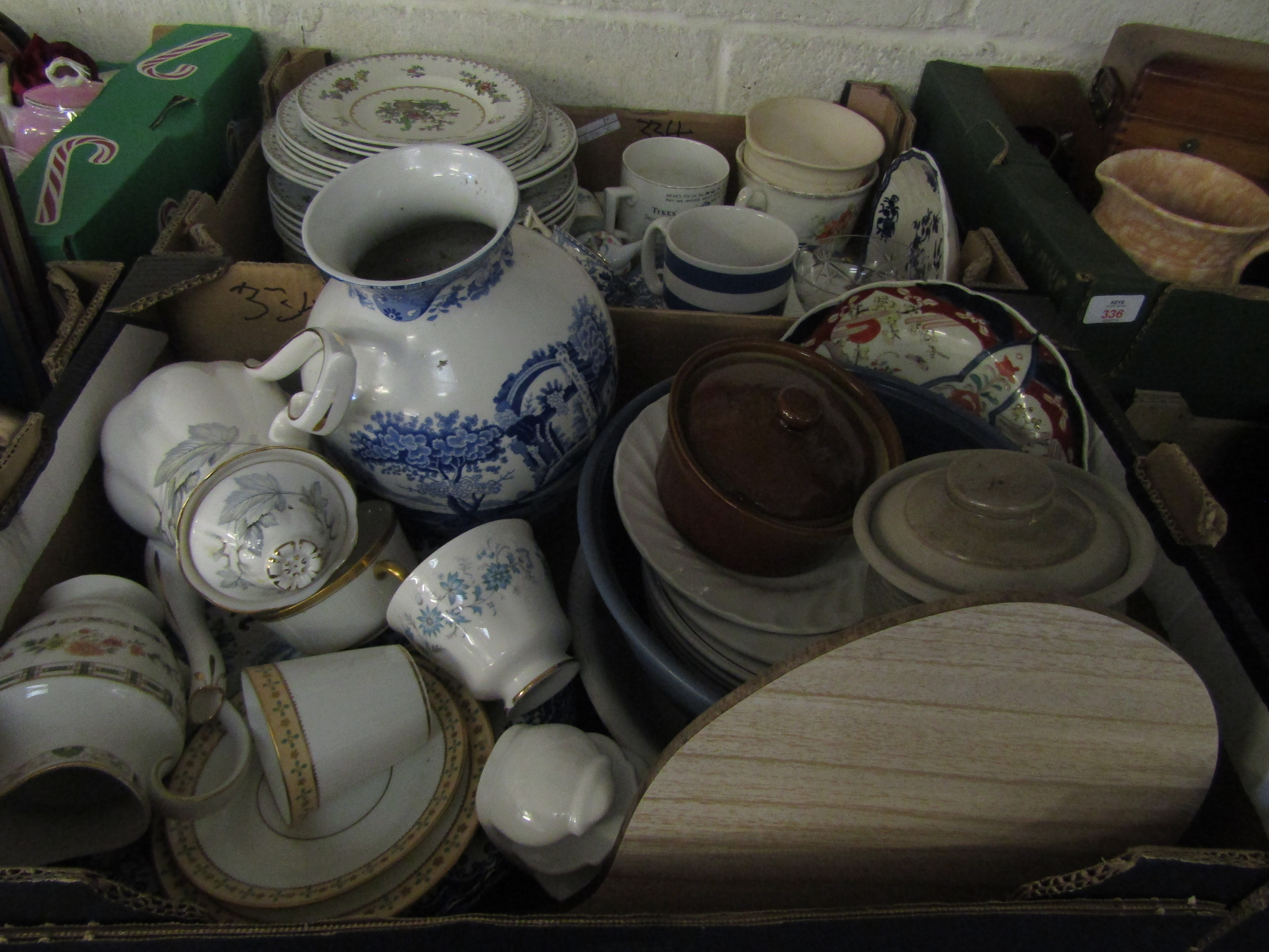 TWO BOXES OF MIXED CHINA WARES TO INCLUDE A MODERN SPODE ITALIAN BOWL ...