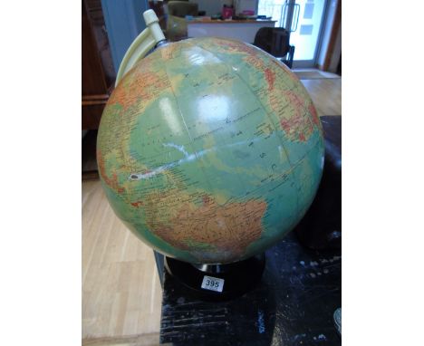 1976 GERMAN GLOBE LIGHT, WORKING