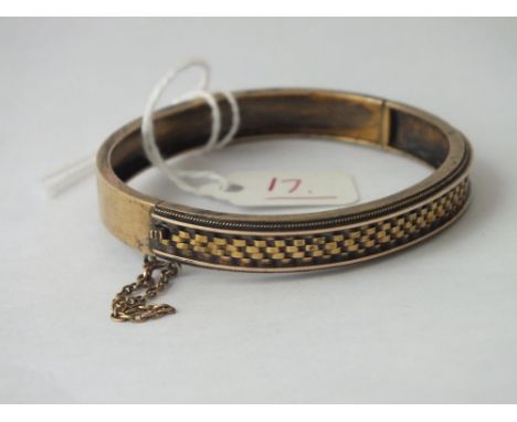 VICTORIAN GOLD BANGLE IN 15ct - 13.3gms