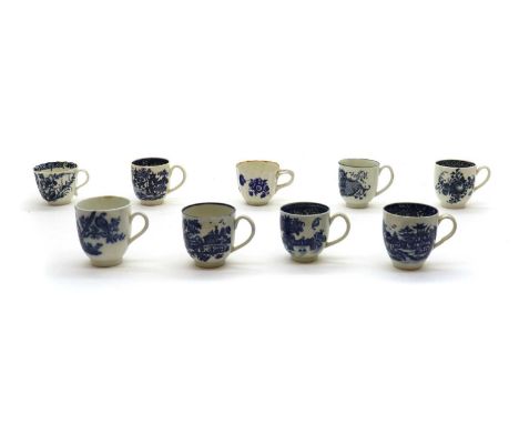 A collection of blue and white Worcester porcelain teacups,mid to late 18th century, to include a 'Mother and Child' pattern 