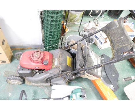 Honda engine HR6 426 petrol lawn mower
