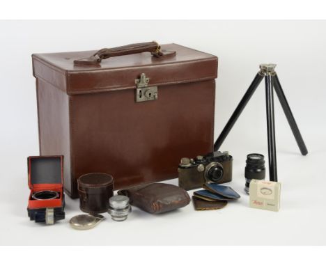 1926 Leica I camera body with Leitz Elmar 1:35F=50mm, Summar f=5cm 1:2 No 195153, Elmar f=9cm 1:4 No. 454090 Rangefinder 3.5 