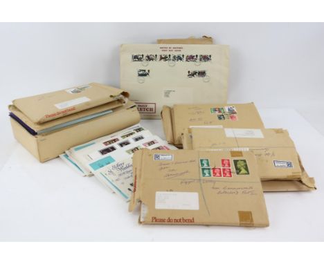 Collection of UK and other First Day Covers, bank notes and coinage, to include Pobjoy Mint Silver Jubilee album, various Urc