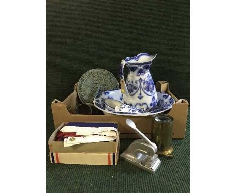 A box of four piece early twentieth century Burslem toilet jug and basin, pewter tankard, brass lens, boxed USA flag etc