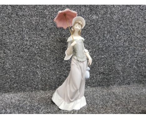 Lladro figure 5003 sunny day, (parasol damaged repaired)