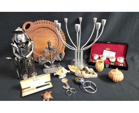 ASSORTMENT OF COLLECTIBLESconsisting of Mercedes Benz bonnet badge, a 19th century chicken egg topper, Parker 51 fountain pen