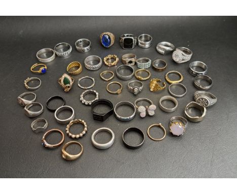 SELECTION OF SILVER AND OTHER RINGSincluding enamel and paste set examples, 1 box