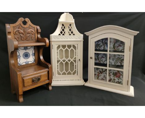 THREE TABLE TOP CABINETSconsisting of Edwardian oak cabinet, the top panel with poker work and shelf, with blue and white til