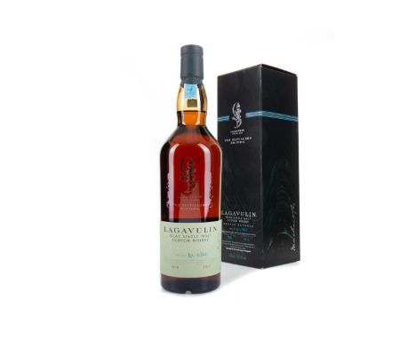 LAGAVULIN 1999 DISTILLERS EDITION ISLAY SINGLE MALT The Islay distillery of Lagavulin first gained notoriety in 1862 when it 