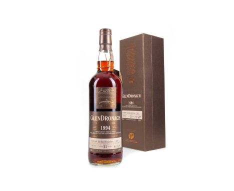 GLENDRONACH 1994 21 YEAR OLD SINGLE CASK #3399 - DISTILLERY EXCLUSIVE HIGHLAND SINGLE MALT Thanks to its rich, weighty spirit