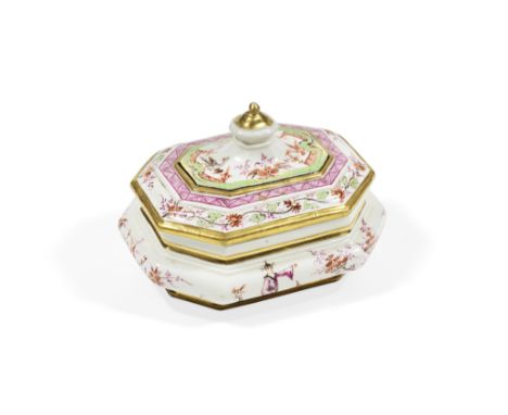 SUCRIER COUVERT, HAUSMALER DE MEISSEN, VERS 1720, DECORATION DE 1730A MEISSEN HAUSMALER SUGAR BOX AND COVER, CIRCA 1720, THE 