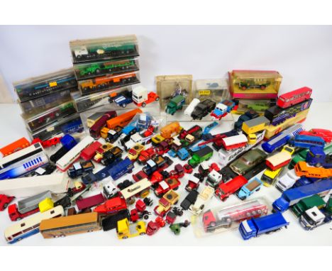 Matchbox - Corgi - Oxford Diecast - Others - A large quantity of predominately unboxed diecast and plastic playworn model veh