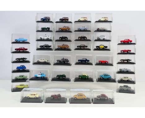 Oxford Diecast A boxed collection of 40 diecast 1:76 scale model vehicles form Oxford Diecast. Lot includes Oxford Diecast #7