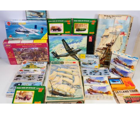 Airfix - ICM - Hobby Craft - Frog - Others - 20 boxed plastic model kits in various themes and genres. Lot includes Airfix #0