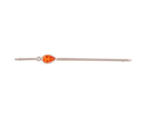 Handgearbeitete Reversnadel mit feinem Feueropaltropfen und Brillant ca. 0,24 ct, ca. WEISS (H)/SI, Opal facettiert 13x8,5 mm
