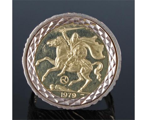 Elizabeth II 1979 Manx gold full sovereign, Isle of Man, Rev. Norse warrior above date, mounted in a 9 carat gold ring
