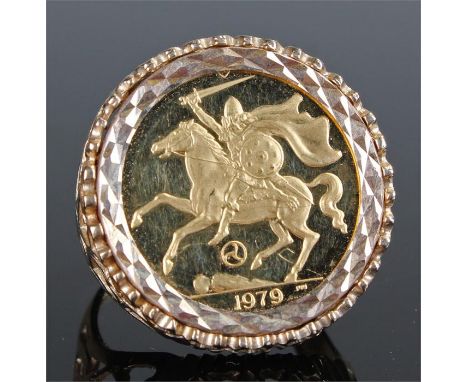 Elizabeth II 1979 Manx gold full sovereign, Isle of Man, Rev. Norse warrior above date, mounted in a 9 carat gold ring