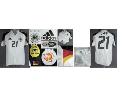 DFB - Trikot 2004 EM - Original match worn DFB Spielertrikot mit der Rückennummer 21. Getragen von Philipp Lahm in einem Spie