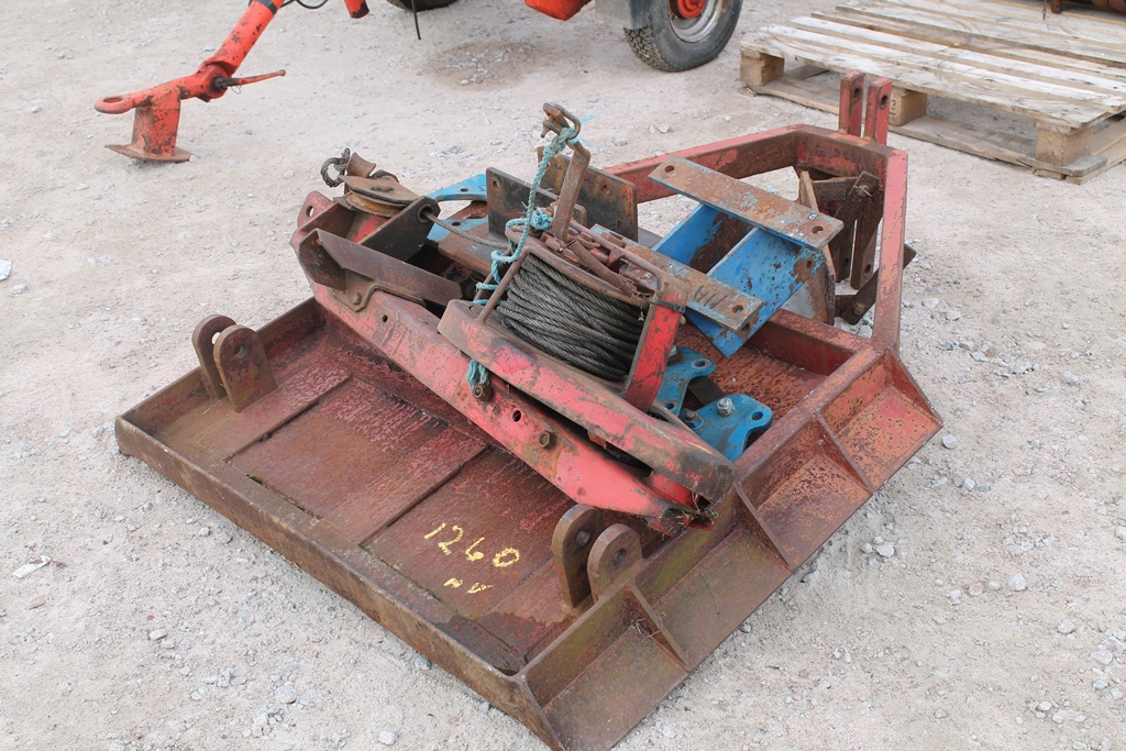 Sale Item FARMI TRACTOR MOUNTED FORESTRY WINCH CHAINS PTO CUPLING IN P