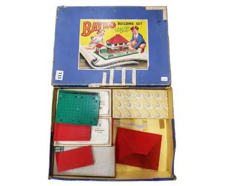 VINTAGE BAYKO BUILDING SET 
