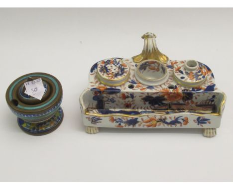 Imari Ironstone inkstand on low supports together with a Dutch pedestal inkwell with coverDamages and loss of gilding, as sho
