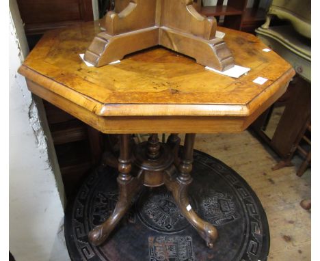 Victorian walnut shaped top occasional table on turned supports, 89cm wide, together with a small mahogany wine table with tr