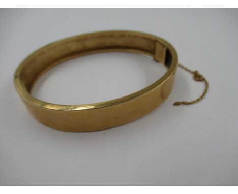 French 18ct yellow gold bangle, 9.1g