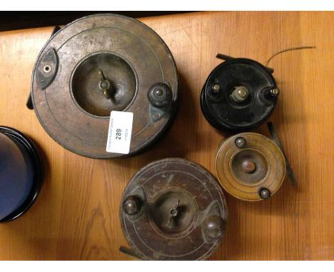 4 vintage wooden sea & coarse fishing reels.