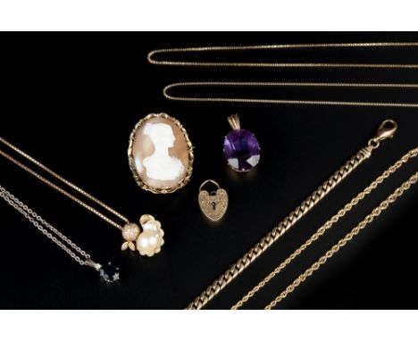 A COLLECTION OF JEWELLERY, comprising a baroque pearl and diamond set pendant, on a box-link chain, each stamped '585', a sap