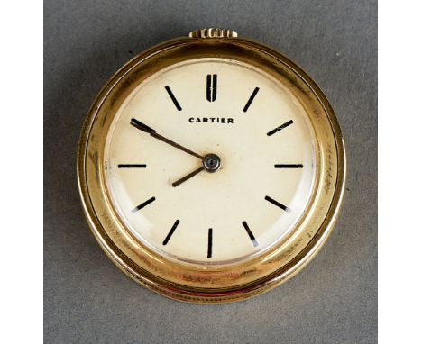 Round gold plated case with white dial and baton indexes index bâtons, 18k gold D. 3.5 cm in its original 'Cartier' box *In a