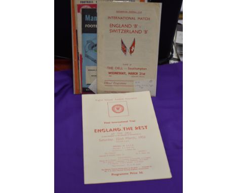 A collection of 6 match programmes in which Duncan Edwards of Manchester United played. England v The Rest at Southampton 195
