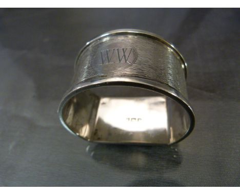 Hallmarked silver napkin ring with engine turned decoration Birmingham 1930 Weight approx 28.5g