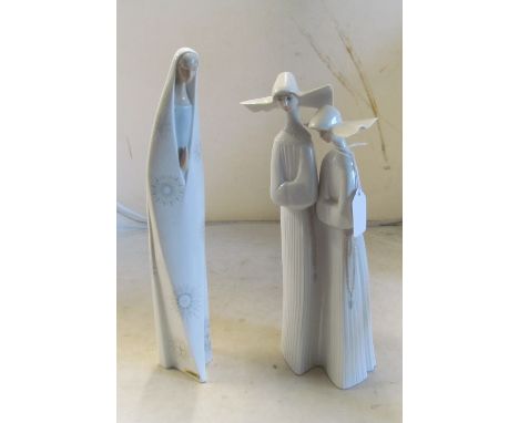 A Lladro nun and similar figure (slightly a/f)