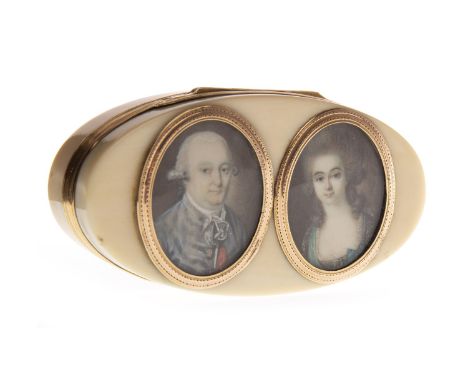 MINIATURE PORTRAIT PILL BOX of oval form, the lid set with two portraits, one depicting a male, the other a female, both with