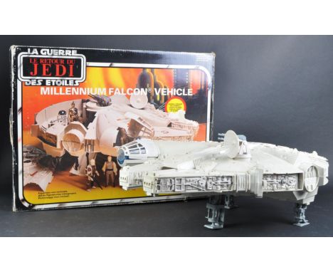 Star Wars - An original vintage 1983 Palitoy made Star Wars ' Millennium Falcon Vehicle ' action figure playset. Near complet